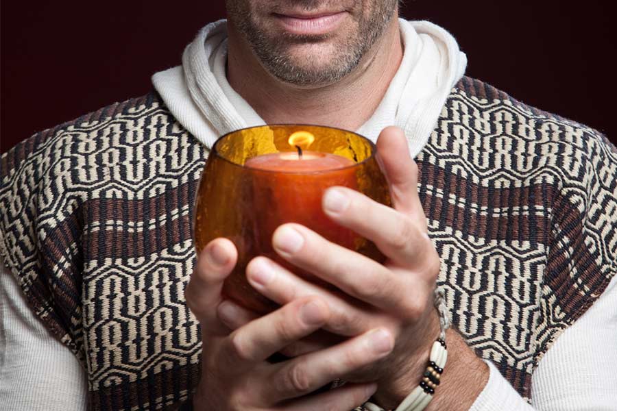 Candle Scents for Men: A Gift Shopping Guide